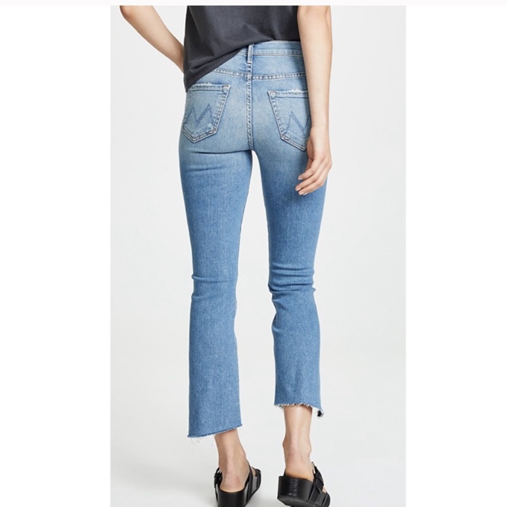 Mother Denim- Insider Crop Step Fray (Shake Well)